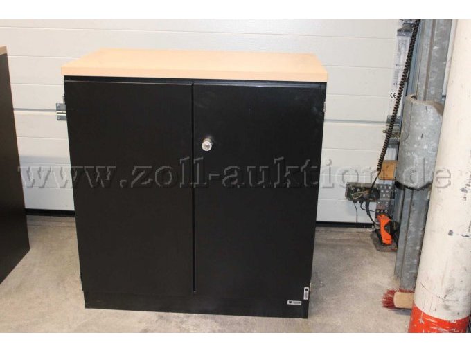 Flügeltürenschrank