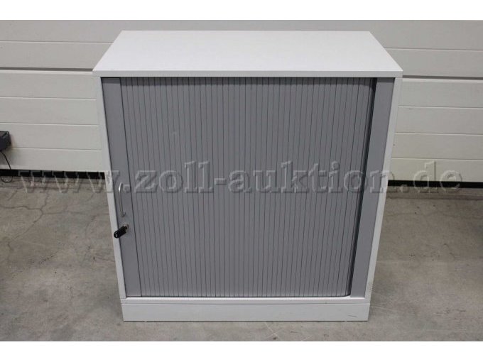 Rolltürenschrank geschlossen