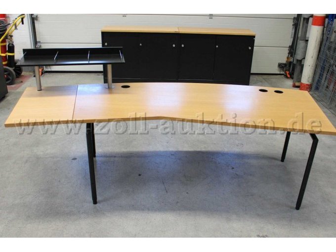 Freiform mit Anbauplatte und Aufbau