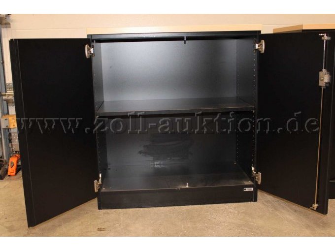 Flügeltürenschrank, offen