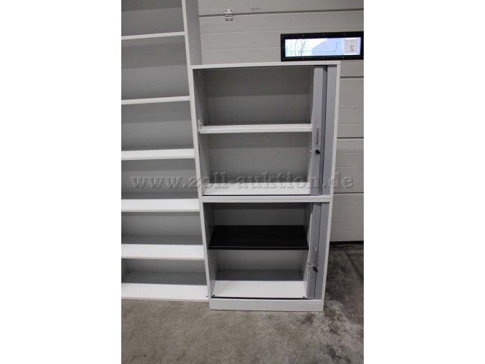 Rolltürschränke offen