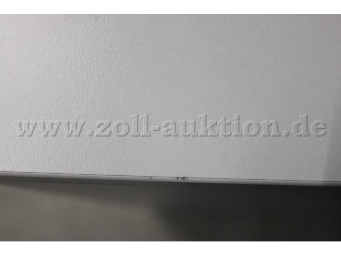 Beschädigung Schrank