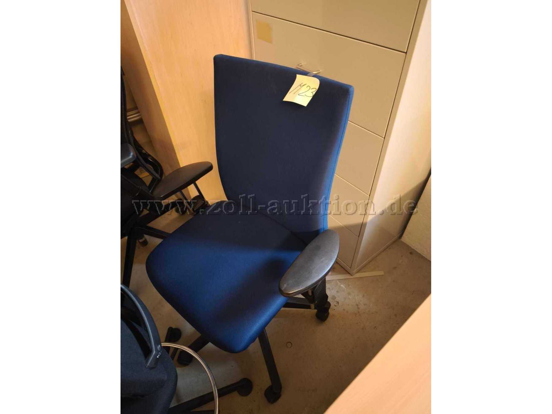 Bürodrehstuhl blau
