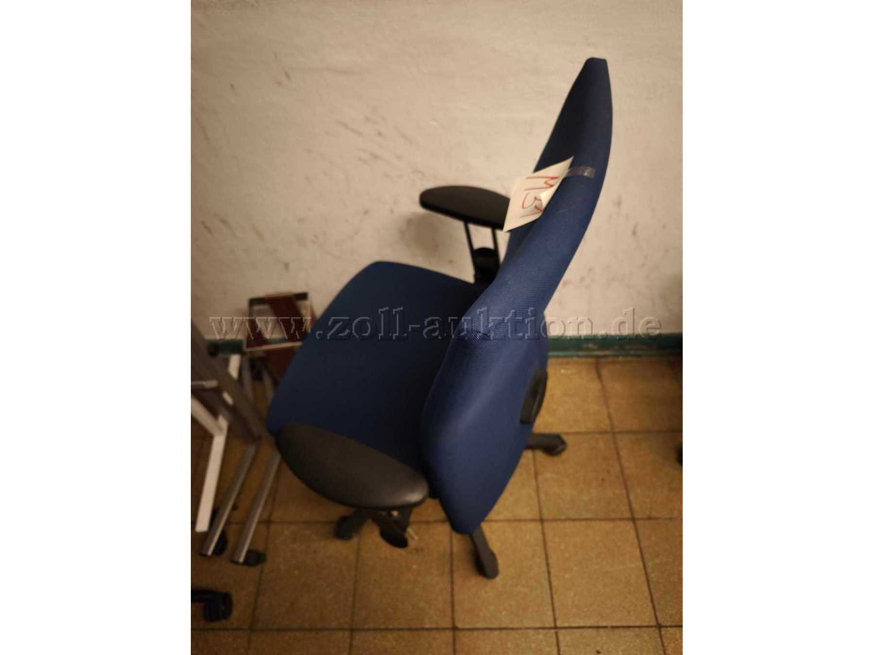 Bürodrehstuhl blau seitlich links