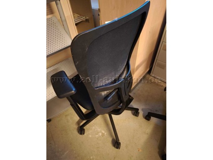 Bürodrehstuhl schwarz Rückseite
