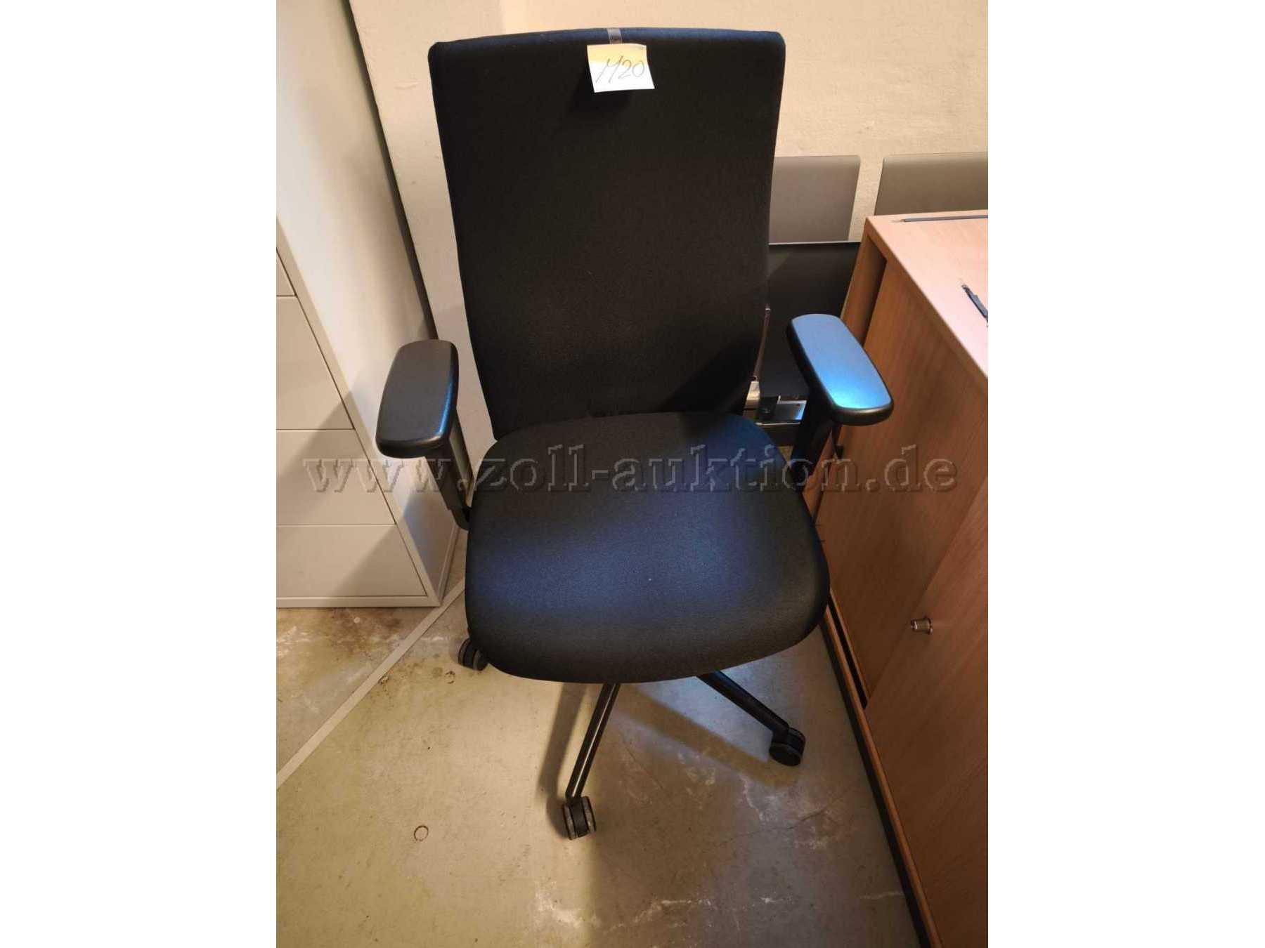 Bürodrehstuhl schwarz