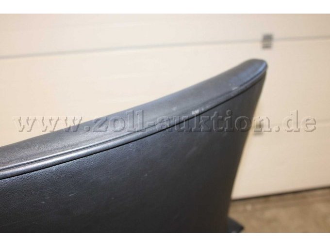 Leichte Kratzer an der Rückenlehne