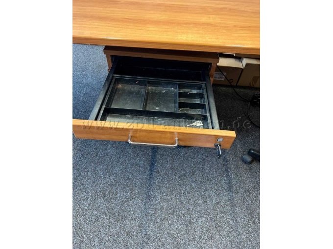 Rollcontainer obere Schublade