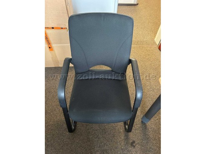 Besucherstuhl (Abnutzung und Verschmutzung)