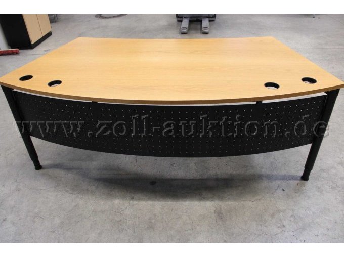 Schreibtisch mit Schamblende