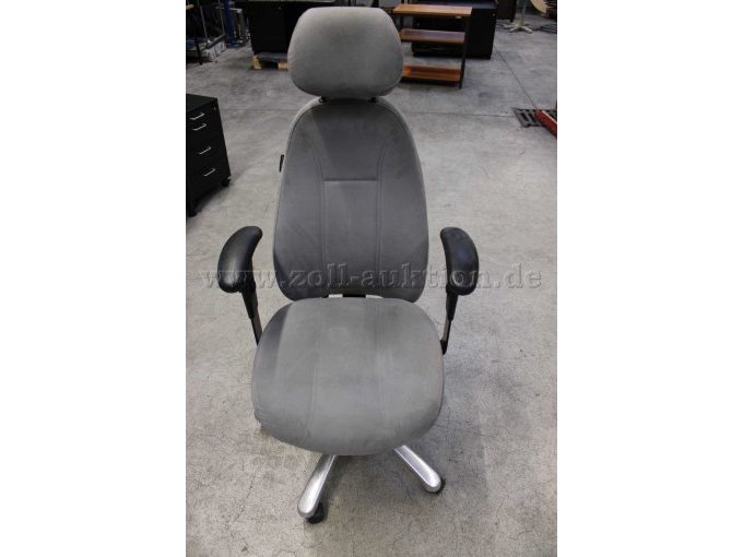 Drehstuhl Frontansicht
