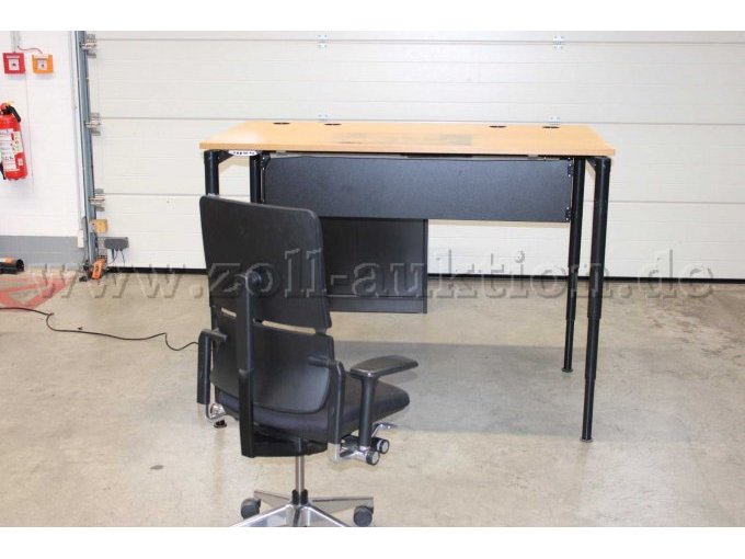 Ensemble Tisch hochgefahren