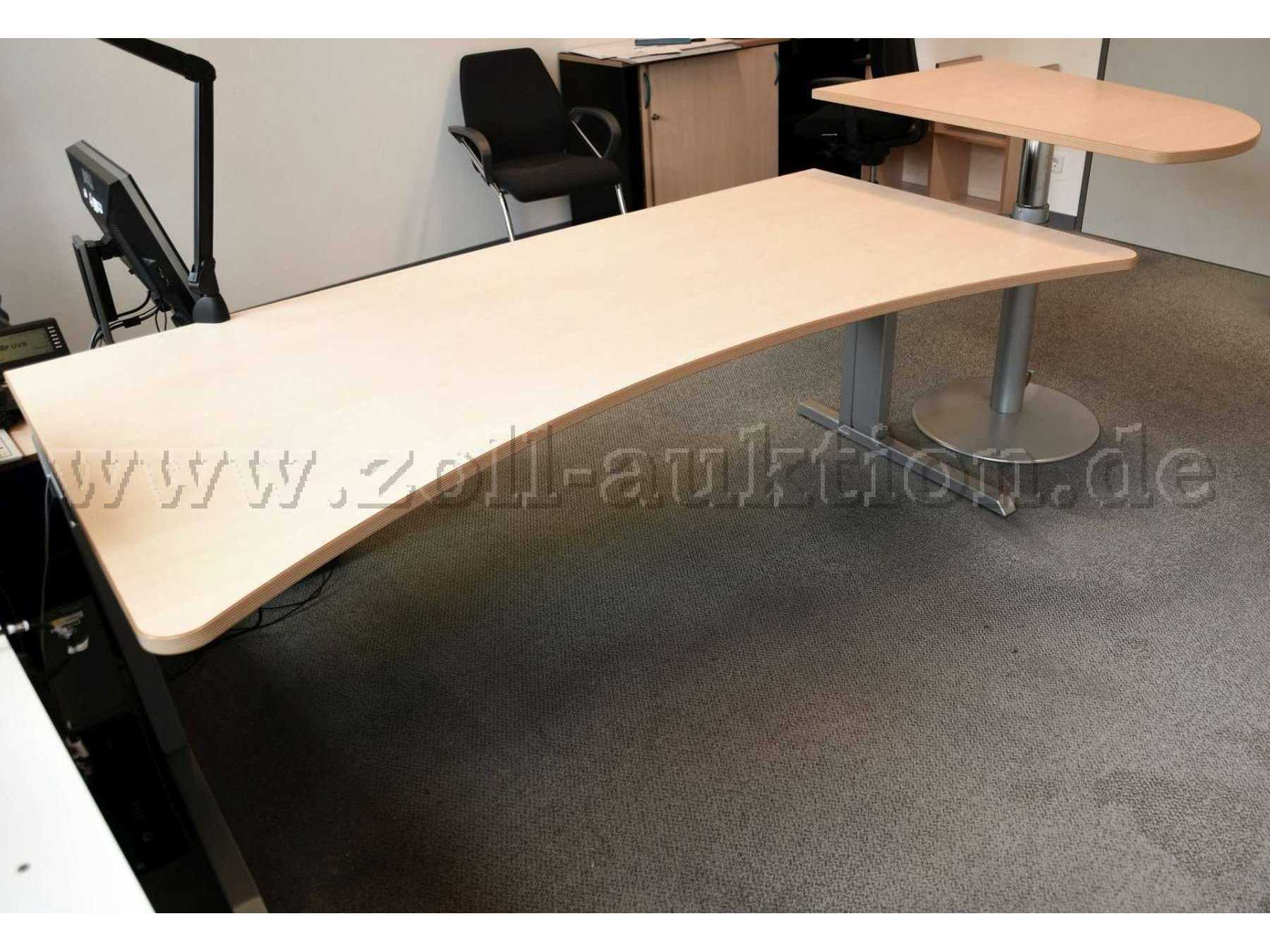 Schreibtisch