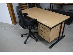 Schreibtisch mit Stuhl Bild 1