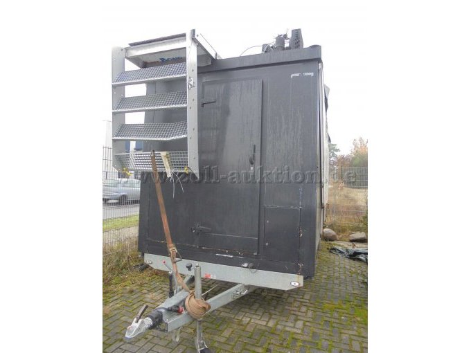 Vorderansicht/Treppe