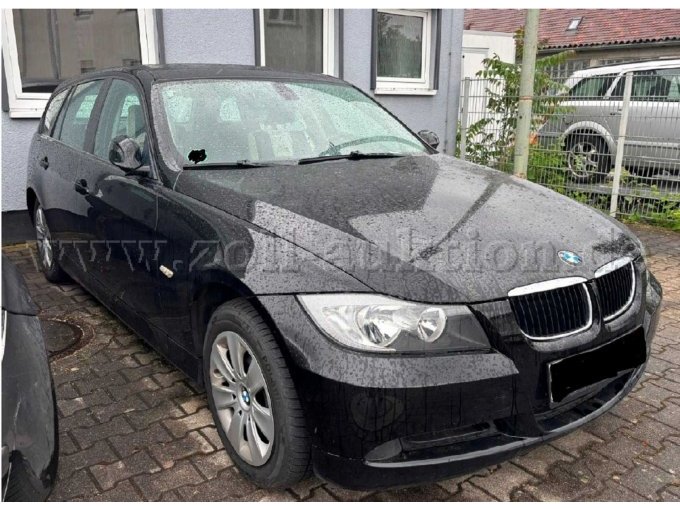 Fahrzeug von der Seite