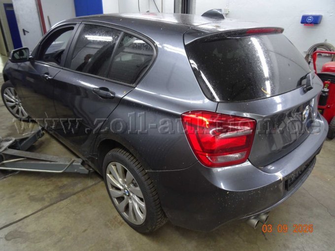 1 BMW 125d (1K4), Steinschlag Frontscheibe im Fernsichtbereich – foto 5 – kavel bij Zoll-Auktion, Braunschweig