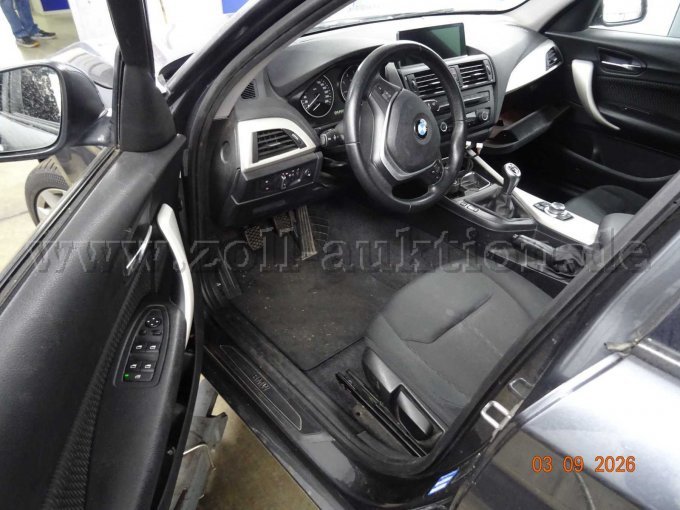 1 BMW 125d (1K4), Steinschlag Frontscheibe im Fernsichtbereich – foto 8 – kavel bij Zoll-Auktion, Braunschweig