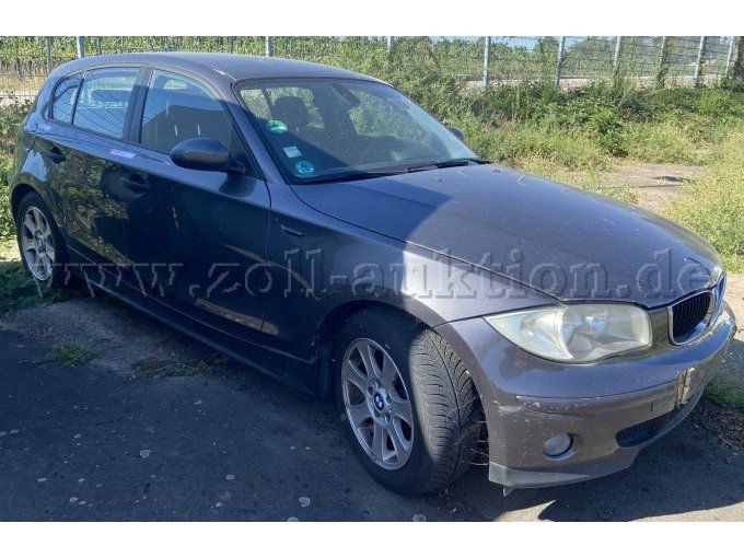 1 BMW 1er Reihe (BMW 118 I) – kavel bij Zoll-Auktion, Worms