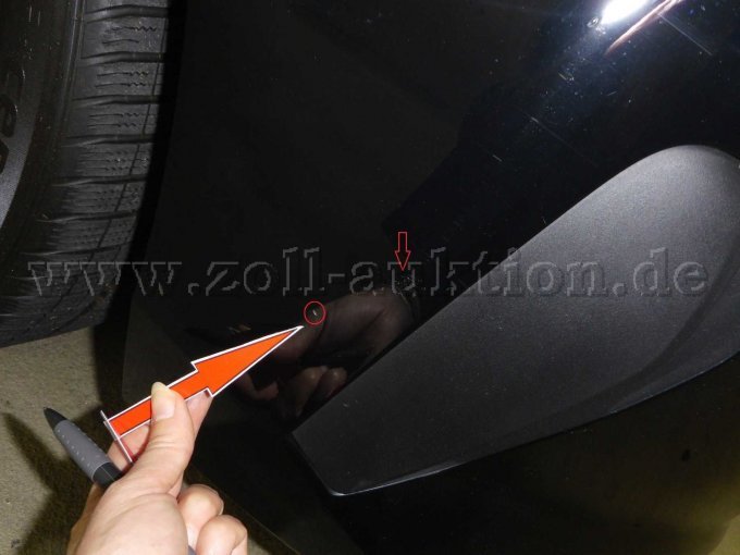 Kotflügel vorne rechts: Steinschläge