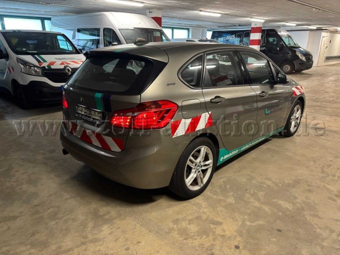 1 BMW 225xe Plug-in Hybrid mit Akkuschaden (silber) – foto 3 – kavel bij Zoll-Auktion, Norderstedt