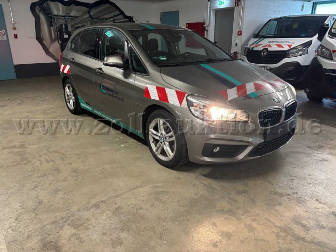 1 BMW 225xe Plug-in Hybrid mit Akkuschaden (silber) – foto 4 – kavel bij Zoll-Auktion, Norderstedt
