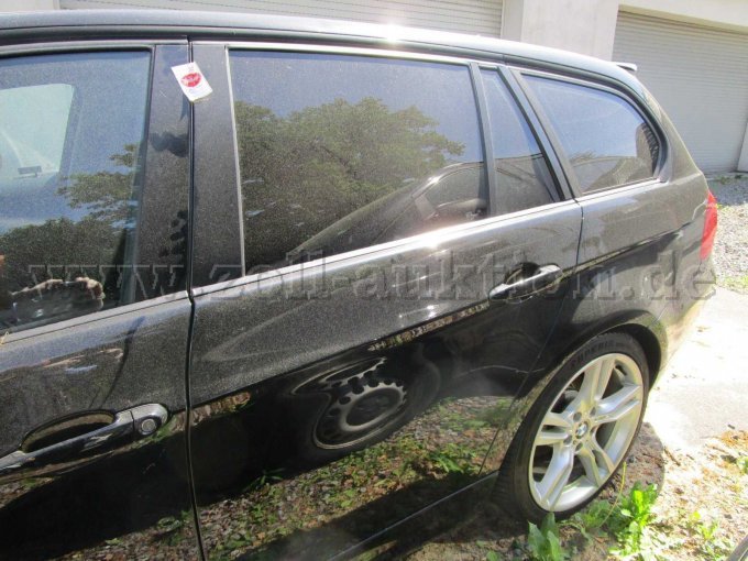 BMW linke Seite hinten
