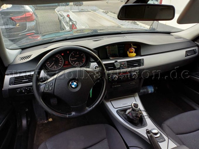 BMW 318D - Armaturen