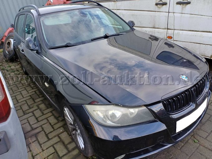 BMW 318D - vorne rechts