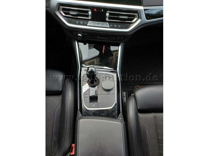 BMW 318 - Mittelkonsole