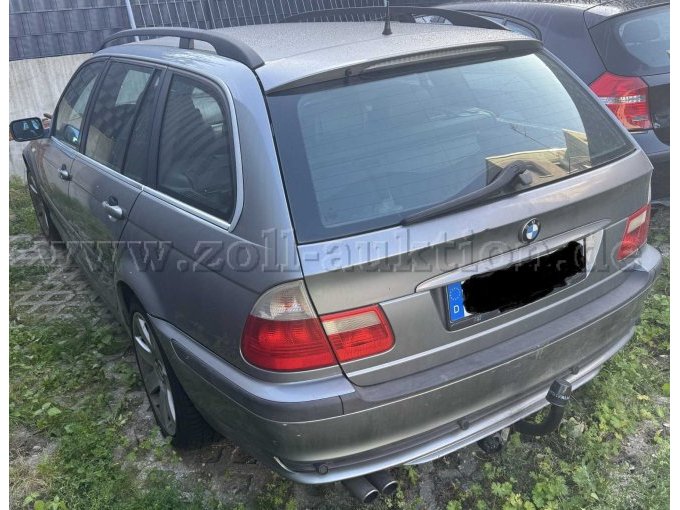 Fahrzeugheck Fahrerseite