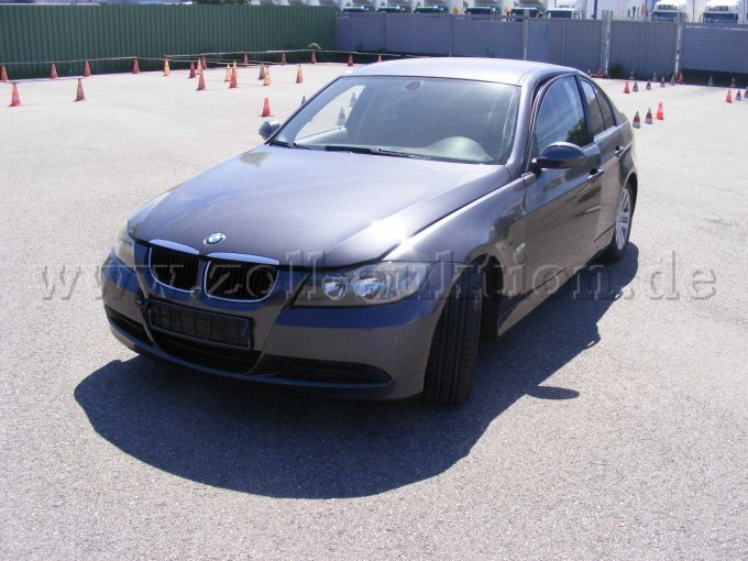 1 BMW 320i / Bastlerfahrzeug – kavel bij Zoll-Auktion, Umkirch