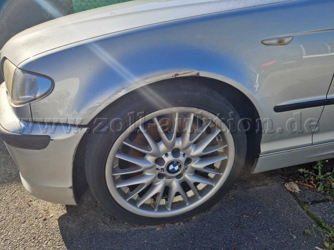 Schaden Radaufhängung Fahrerseite vorne