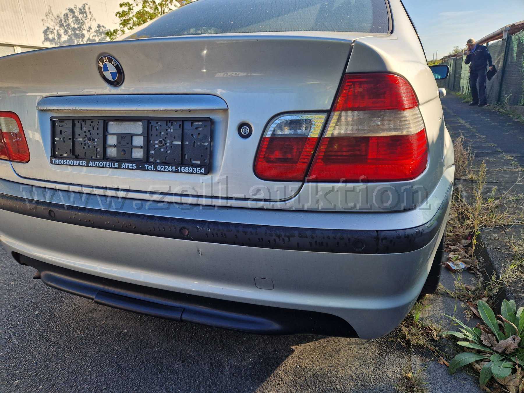 Schaden Stoßfänger hinten