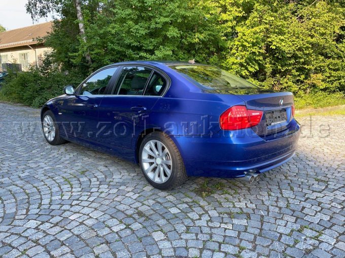 Fahrzeug hinten links
