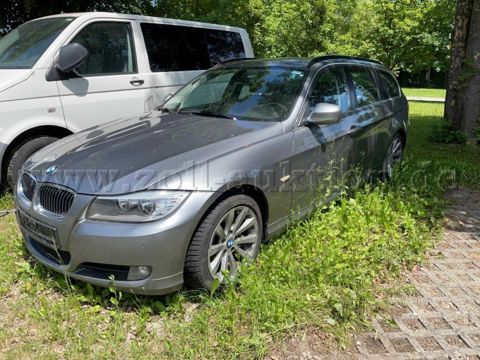 Fahrzeug vorne links