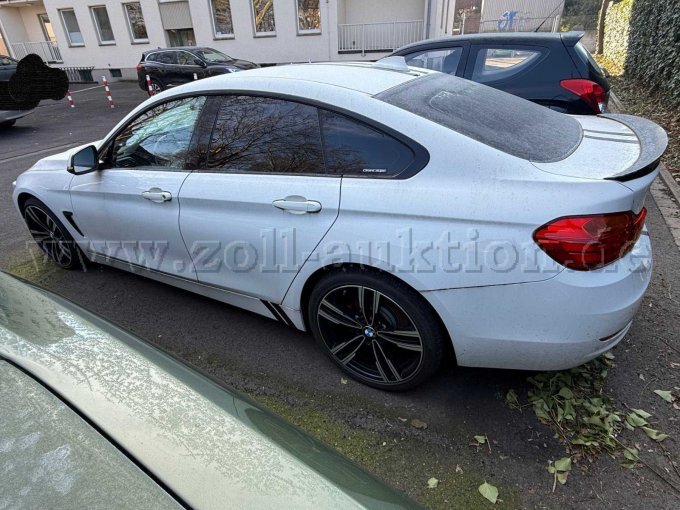 Seitenansicht Fahrerseite.jpg