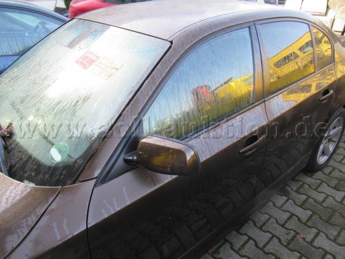 Fahrerseite vorne