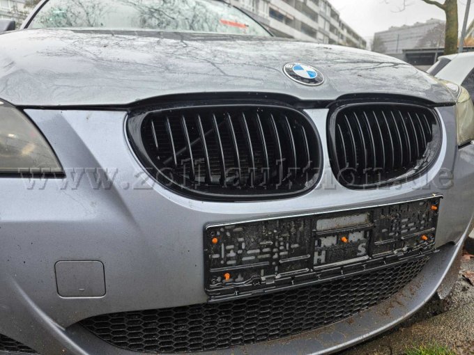 015 Motorhaube Spaltmaß