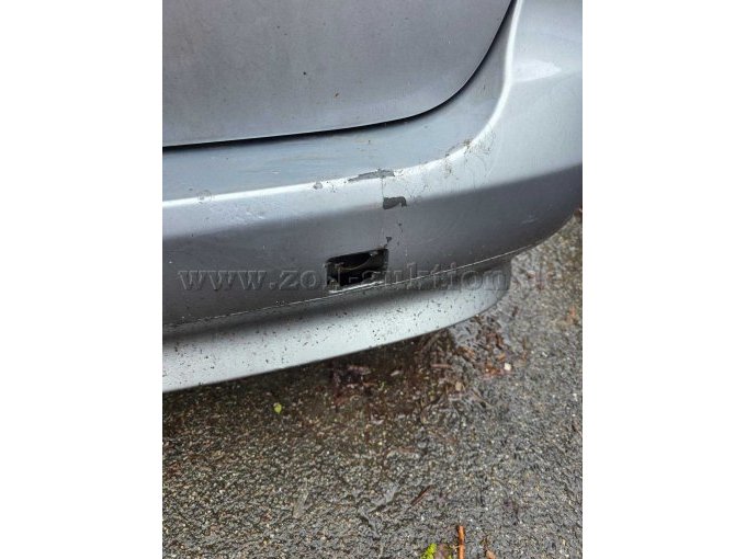 019 fehlende Abdeckung Heckstoßstange