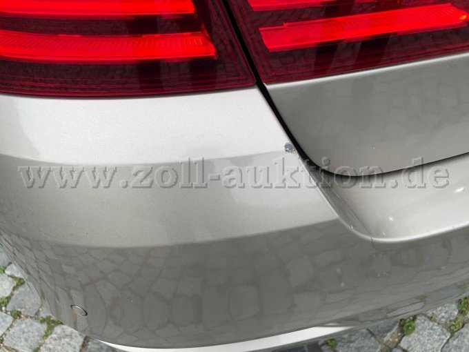 Heckstoßstangenverkleidung beschädigt