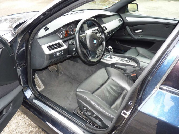 Details Fahrereinstieg