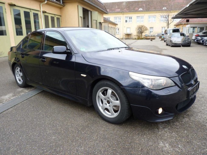 Ansicht von vorne schräg rechts