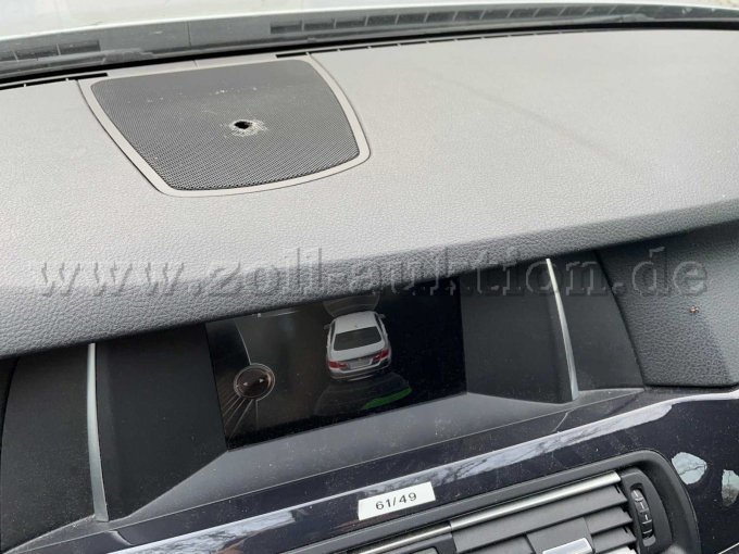 Beschädigung Innenverkleidung Amaturenbrett