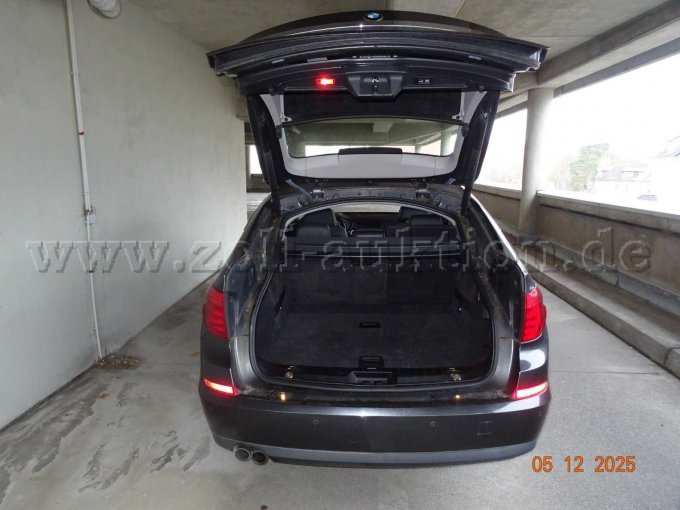 Kofferraum große Öffnung