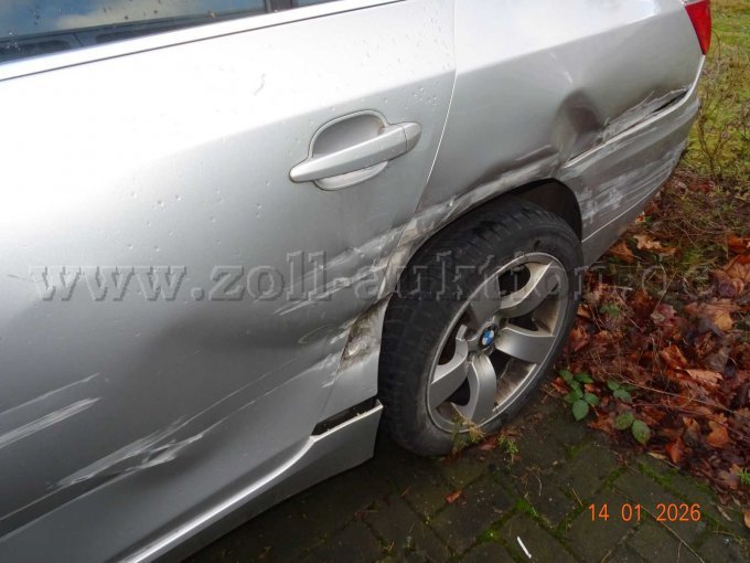 Schaden seitlich links