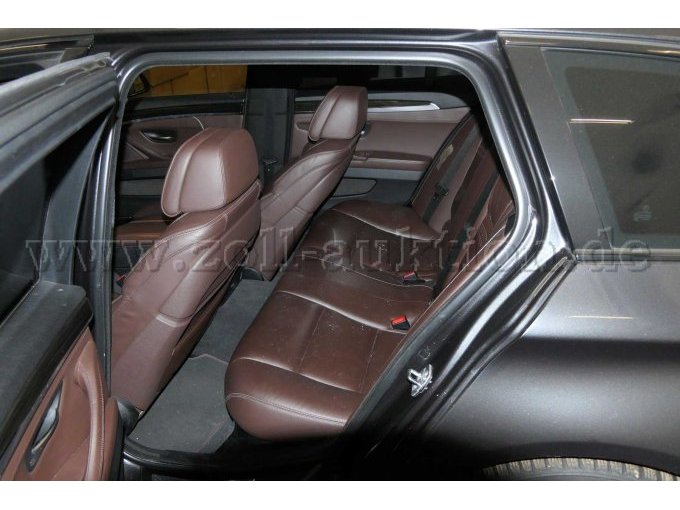 2. Sitzreihe Fahrerseite