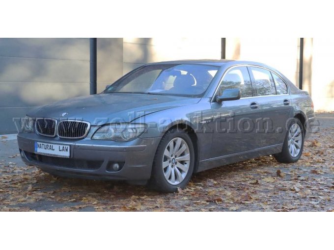 Seitenansicht links vorne Diagonal