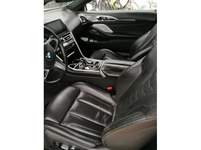 Cockpitansicht 2 BMW 840d Xdrive