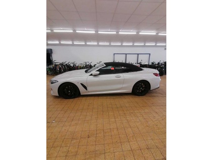 Seitenansicht 2 links BMW 840d Xdrive